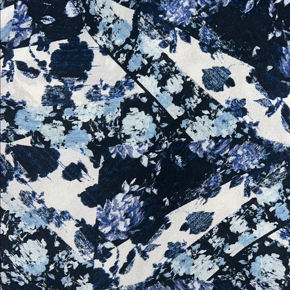 Lush Blue and White Open Front Blouse - Picture 3 of 4